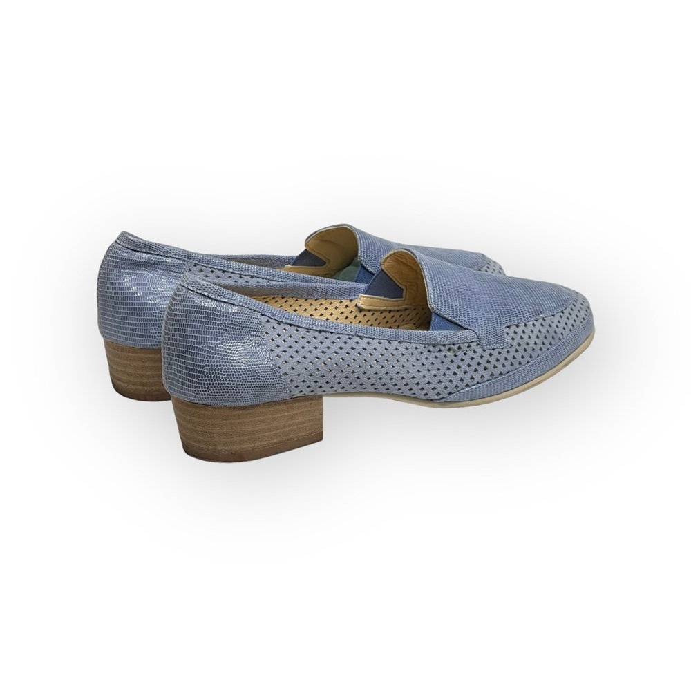 Amalfi by Rangoni ❃ Fabrizia Perforated Suede Moccasin Flats ❃ Chambray Metallic - Picture 4 of 16